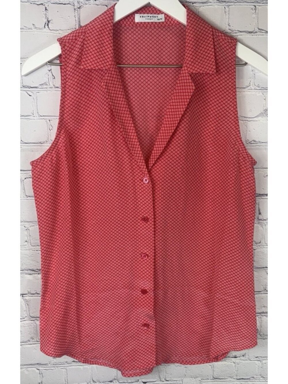 EQUIPMENT FEMME Women’s Size XS Silk Collared Button Up Blouse Red Sleeveless